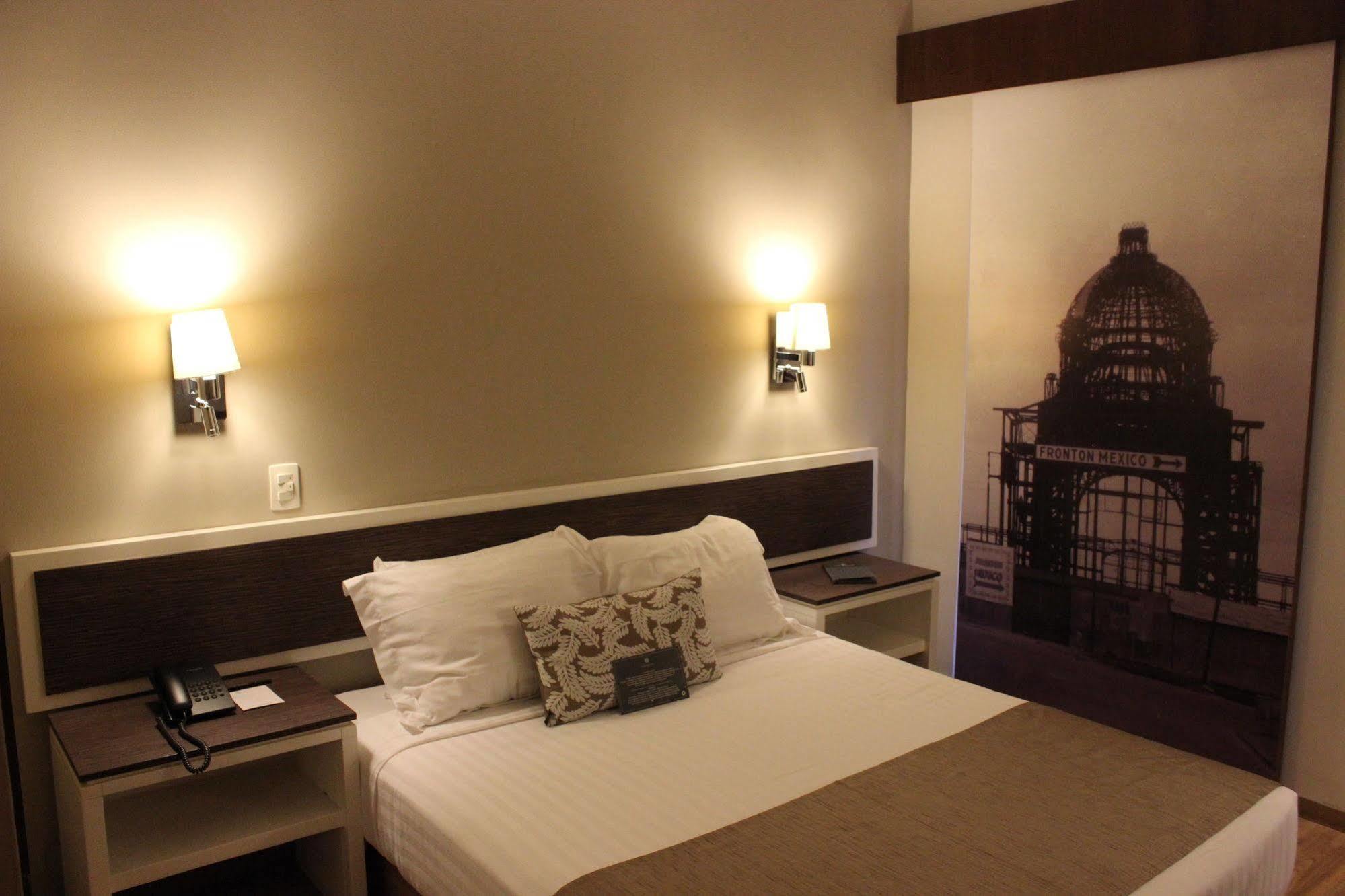 Hotel Plaza Revolucion Mexico City Luaran gambar